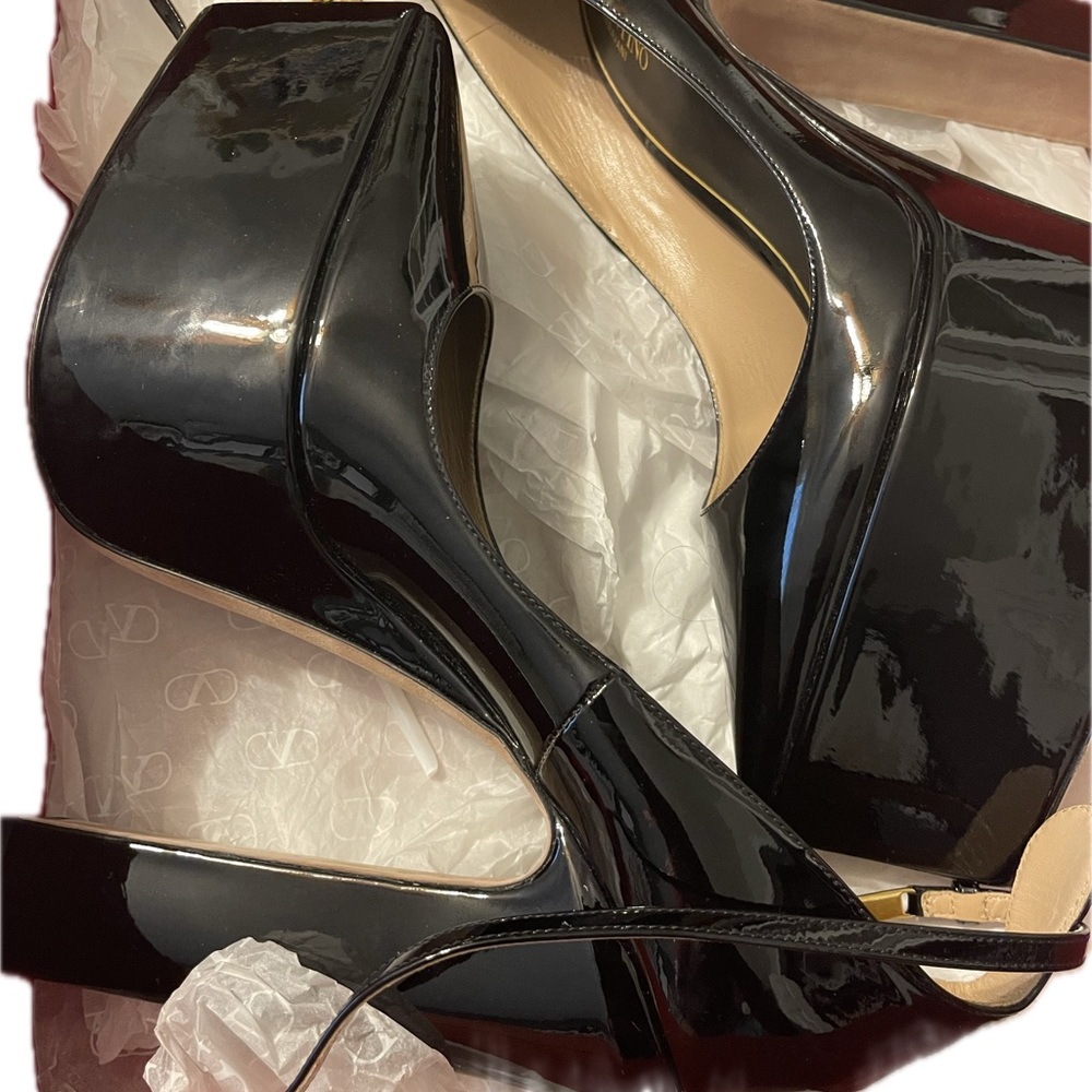 Valentino Garavani Black Platform Shoes with Chunky Heel - Picture 5 of 14